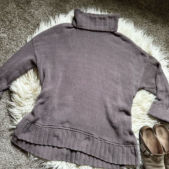 Aerie Knit Turtleneck Sweater - Picture 2 of 6